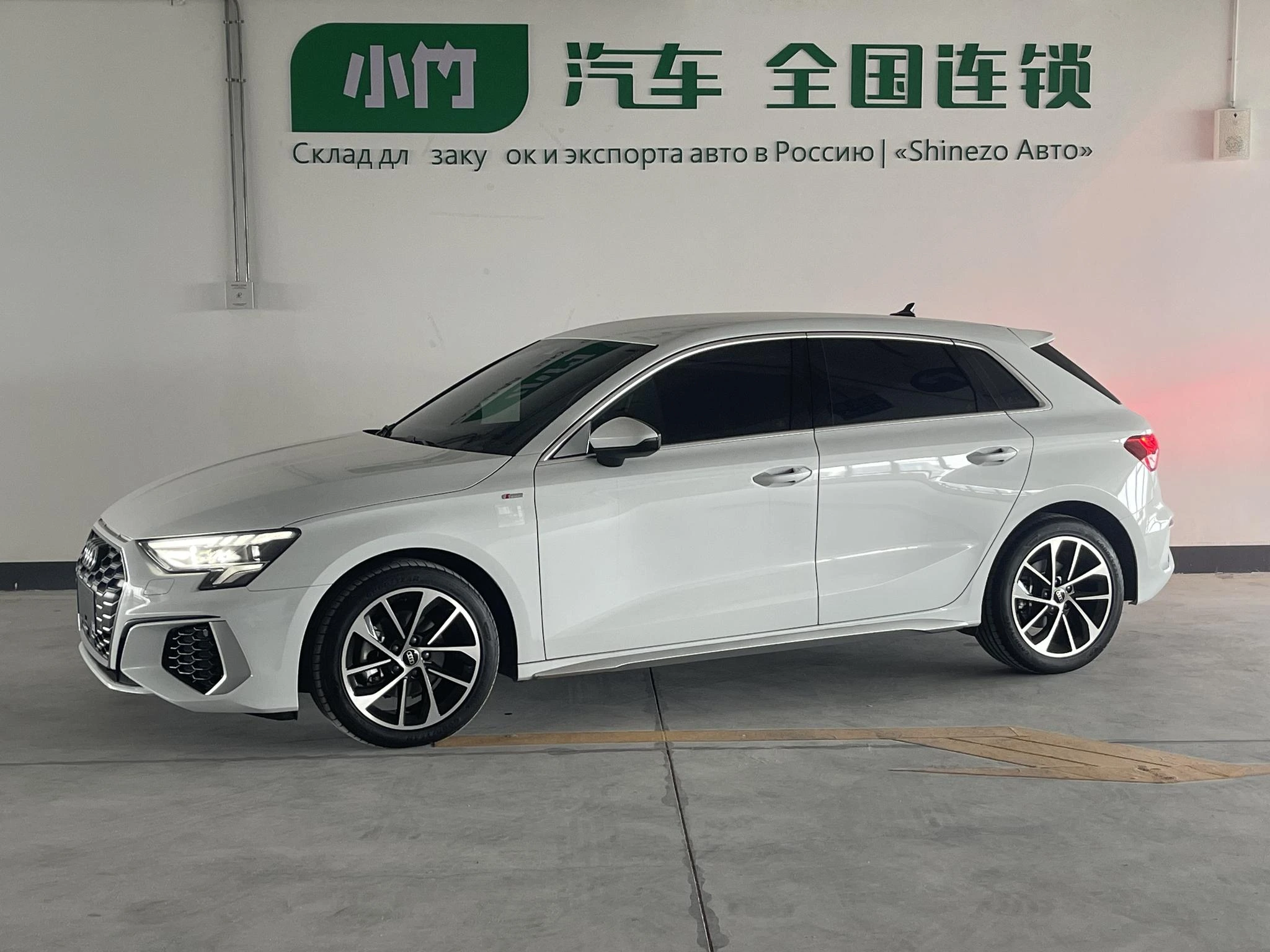 Audi A3 2023 года 1.4T FWD с пробегом Sedan - Оптовый экспорт B2B
