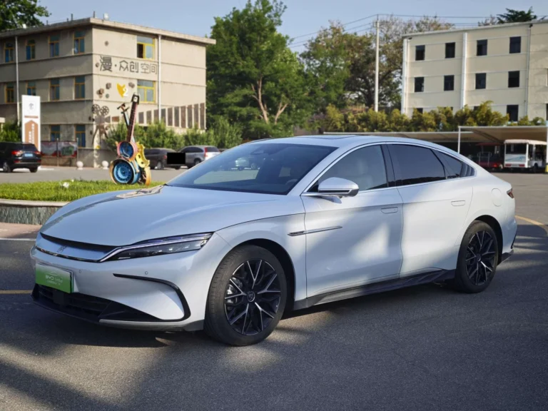 Оптовая закупка Byd Han DM 2025 года FWD с пробегом из Китая