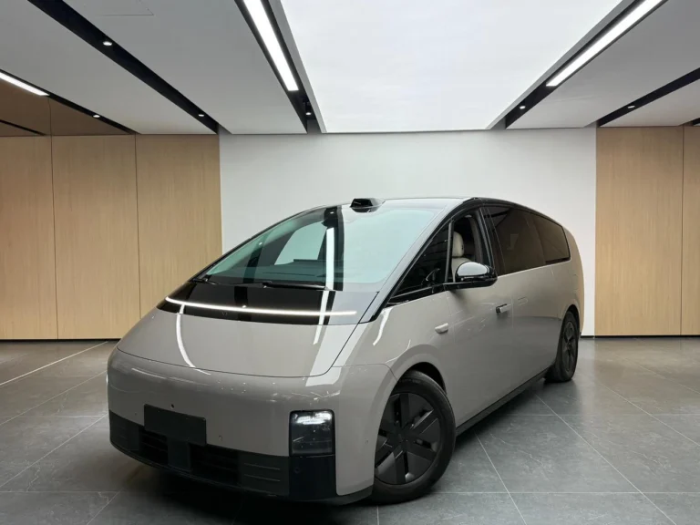 Оптовая закупка Li MEGA 2024 года AWD с пробегом из Китая