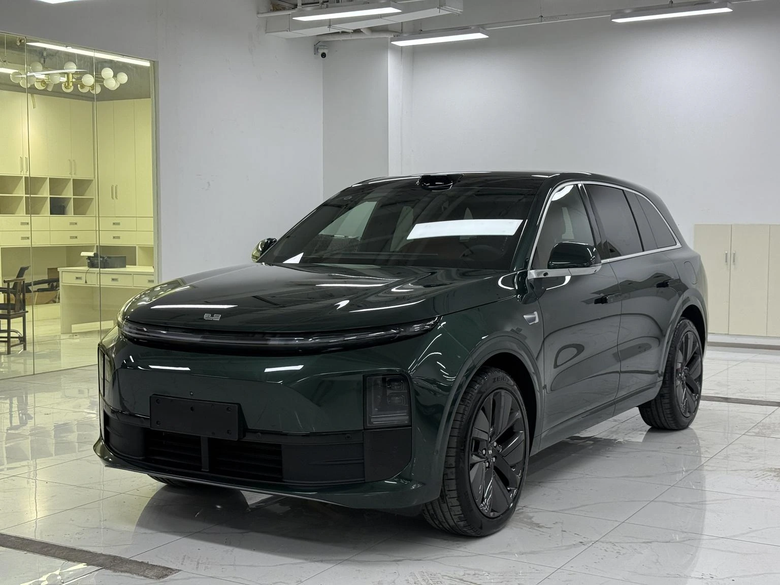 Li Auto L6 2024 с пробегом SUV - Оптовый экспорт B2B