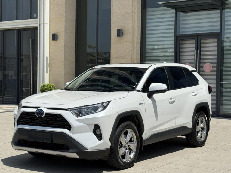 Toyota RAV4 2022 с пробегом